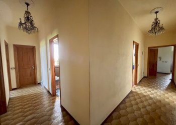 corridoio - Villa via c. cattaneo, Bedizzole - foto 6