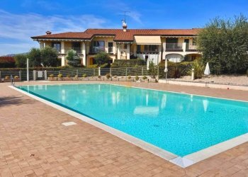 piscina - Villa a Schiera XXIV Maggio, Lonato del Garda - foto 1