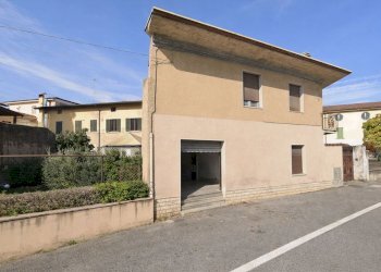 facciata - Casa semi indipendente Breda, Nuvolento - foto 3