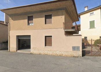 facciata - Casa semi indipendente Breda, Nuvolento - foto 5