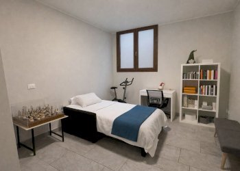 camera da letto - Trilocale Cerini, Pozzolengo - foto 12