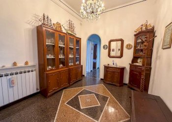 Ingresso - Appartamento via dei Cinque Santi, 15, Genova (zona Lagaccio) - foto 4