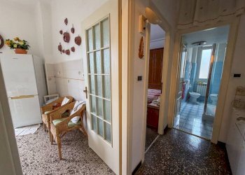 Disimpegno - Appartamento via dei Cinque Santi, 15, Genova (zona Lagaccio) - foto 21