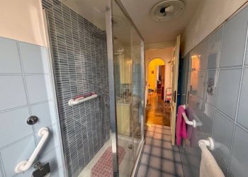 Bagno - Appartamento via dei Cinque Santi, 15, Genova (zona Lagaccio) - foto 24