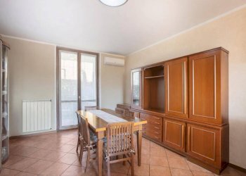 Foto 4 - Casa semi indipendente VIA ROMA
 
3, Verolavecchia - foto 4