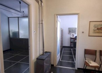 Corridoio - Trilocale piazza Errico Petrella, Genova (zona Sampierdarena) - foto 23