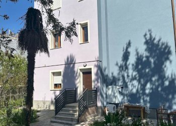 facciata - Appartamento Fratelli Cervi
6, Tolentino - foto 7