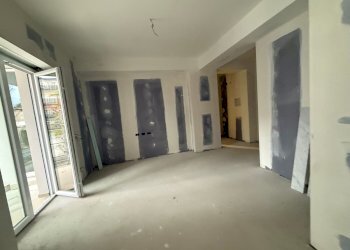 corridoio - Villa Bifamiliare Carlo Santini
 
5, Tolentino - foto 2