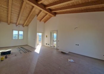 camera - Casa semi indipendente Collina
 
14, Tolentino - foto 1