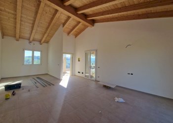 camera - Casa semi indipendente Collina
 
14, Tolentino - foto 5