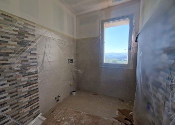 bagno - Casa semi indipendente Collina
 
14, Tolentino - foto 11