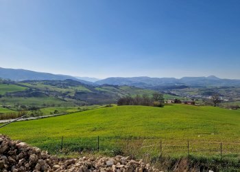 vista - Casa semi indipendente Collina
 
14, Tolentino - foto 23