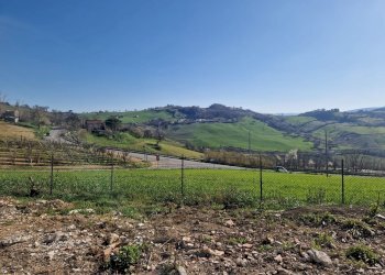 vista - Casa semi indipendente Collina
 
14, Tolentino - foto 24