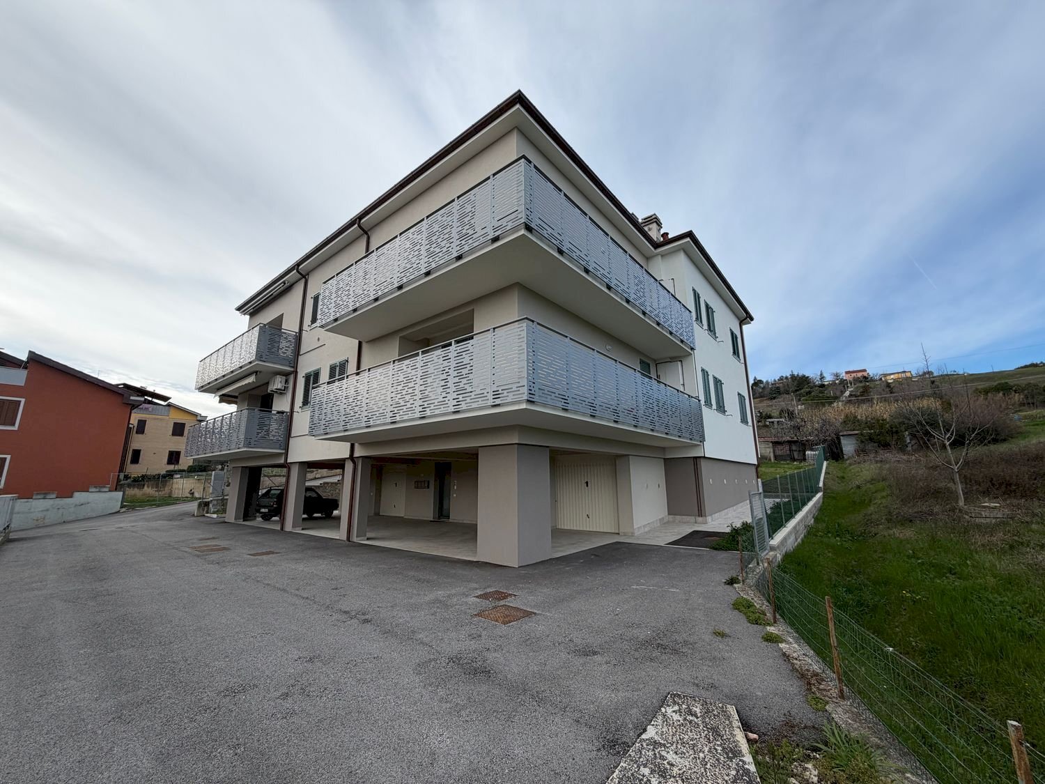 facciata - Apartment Adino Barcarelli
 
6, Tolentino - photo 1