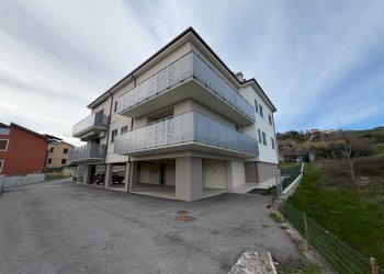 facciata - Appartamento Adino Barcarelli
6, Tolentino - foto 1