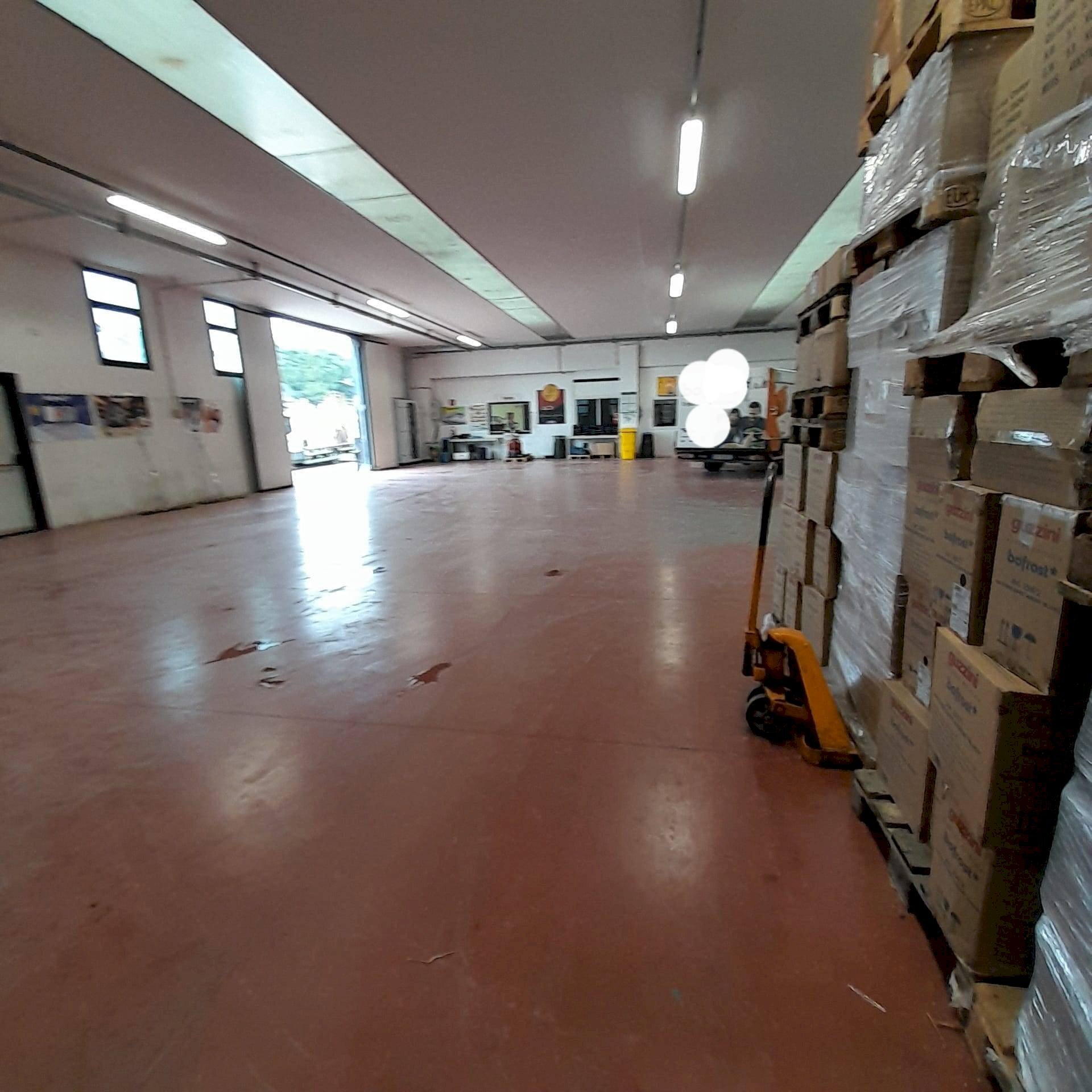 Foto 1 - Capannone via Adige, Fermo - foto 1