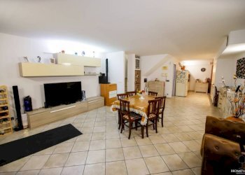 Salone - Villa traversa Giuseppe Mazzini, 27, Torrazza Piemonte - photo 46