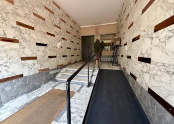 Interno palazzo - Appartamento via Torino, 43, Biella - foto 3