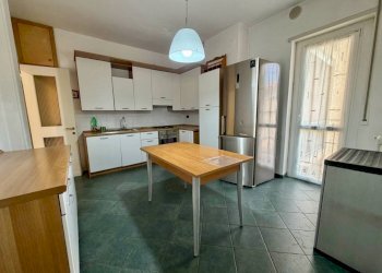 Cucina - Appartamento via Torino, 43, Biella - foto 7