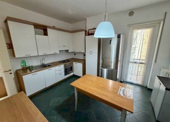 Cucina - Appartamento via Torino, 43, Biella - foto 8