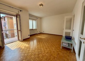 Camera da letto - Appartamento via Torino, 43, Biella - foto 15