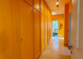 Corridoio - Appartamento via Torino, 43, Biella - foto 28