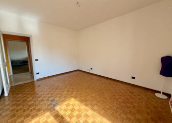 Camera da letto - Appartamento via Torino, 43, Biella - foto 30