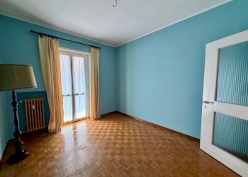 Camera da letto - Appartamento via Torino, 43, Biella - foto 36