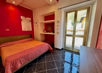 Camera da letto - Villa a Schiera via della Vittoria, 108, frazione Chiavazza, Biella - foto 27