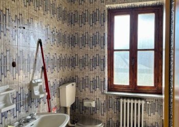 Bagno - Villa via Dino Buffa, 5, Campiglione Fenile - foto 12