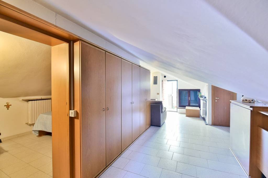 Disimpegno - Villa via Lecco, 14, Erba - foto 2