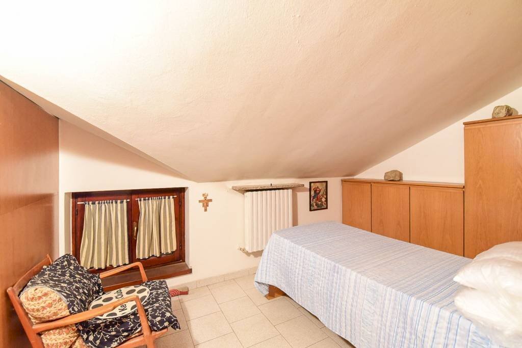Camera da letto - Villa via Lecco, 14, Erba - foto 3