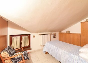 Camera da letto - Villa via Lecco, 14, Erba - foto 3