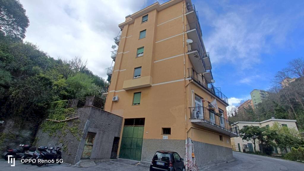 Facciata - Appartamento via Guido Agosti, Genova (zona Cornigliano) - foto 1