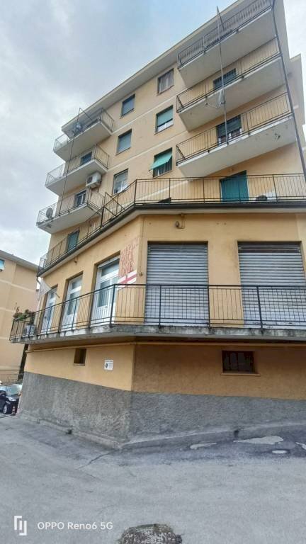 Facciata - Appartamento via Guido Agosti, Genova (zona Cornigliano) - foto 2