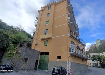 Facciata - Appartamento via Guido Agosti, Genova (zona Cornigliano) - foto 1