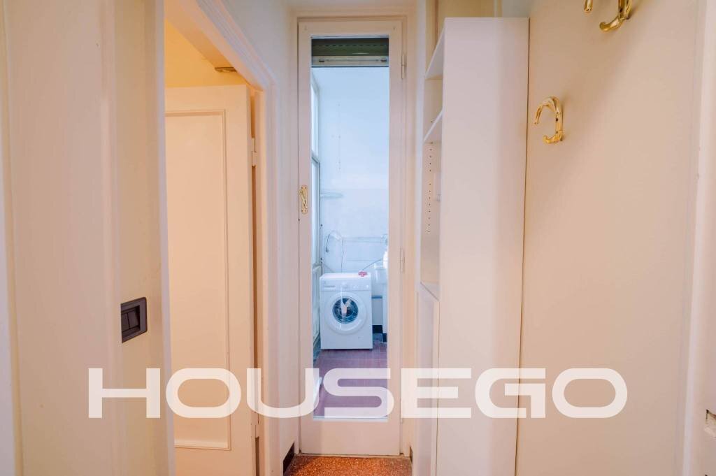 Corridoio - Bilocale via Trento, 8, Genova (zona Albaro) - foto 3