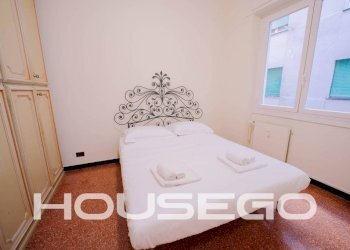 Camera da letto - Bilocale via Trento, 8, Genova (zona Albaro) - foto 12