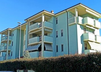 Facciata - Appartamento via Germano Ruggerone, 4, Trecate - foto 1