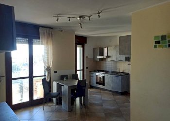 Cucina - Appartamento via Germano Ruggerone, 4, Trecate - foto 2