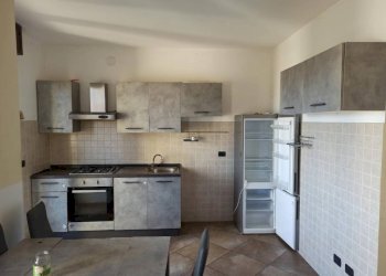 Cucina - Appartamento via Germano Ruggerone, 4, Trecate - foto 3