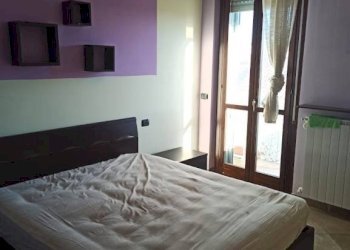 Camera da letto - Appartamento via Germano Ruggerone, 4, Trecate - foto 15