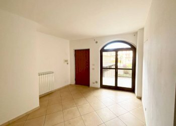 Cucina - Appartamento via Giovanni Trimaglio, 41/B, Busca - foto 34