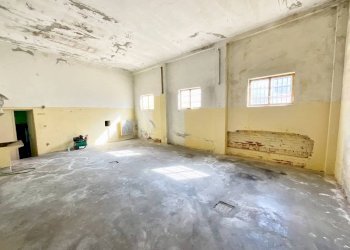 Box auto - Villa via Silvio Pellico, Busca - photo 5