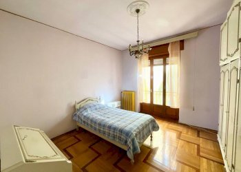 Camera da letto - Villa via Silvio Pellico, Busca - photo 18