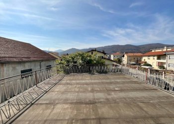 Terrazzo - Villa via Silvio Pellico, Busca - photo 33