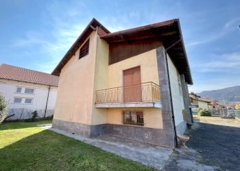 Facciata - Villa via Silvio Pellico, Busca - foto 24