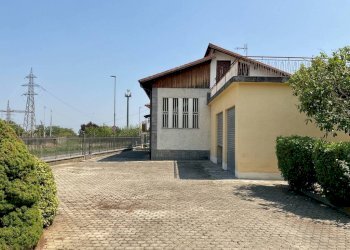 Cortile interno - Villa via Silvio Pellico, Busca - foto 38