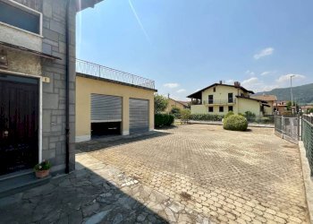 Cortile interno - Villa via Silvio Pellico, Busca - foto 44