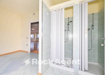 Bagno - Locale Commerciale viale Finlandia, 1, Ponte San Nicolò - foto 8